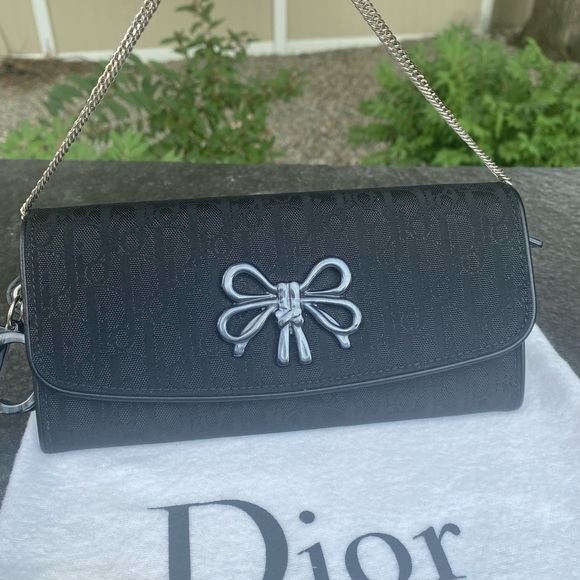 💯% Authentic Christian Dior wallet on Chain - Picture 15 of 16